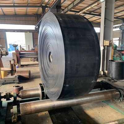 OEM Bucket Elevator Conveyor Belt ST1600 Steel Cord Elevator Belt Black For Cement Mining Industries