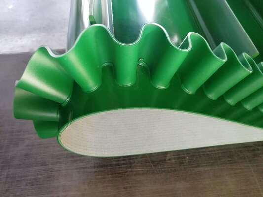 PVC Corrugated Sidewall Conveyor Belt Belt For Angle Bulk Material Conveyor System