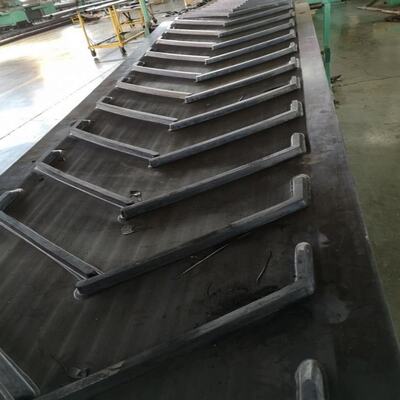 8MPa - 25MPa Chevron Pattern Conveyor Belt Anti Slip Heat Resistant Conveyor Belt
