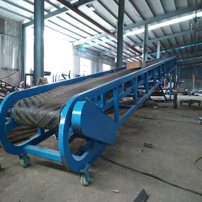 Adjustable Speed Large Angle Belt Conveyor Carbon Steel / Stainless steel Corrugated Sidewall Belt Conveyor