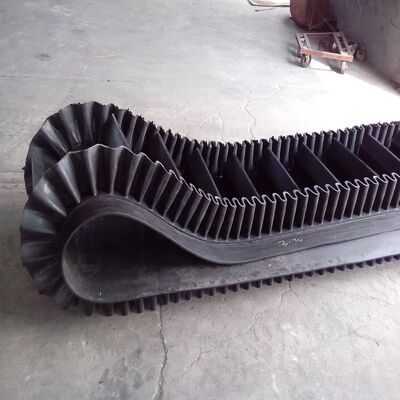 Corrugated Sidewall Cleated Conveyor Belts OEM Conveyor Belts For Bulk Materials