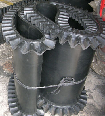 Heavy Duty Industrial Rubber Corrugated Sidewall Cleated Conveyor Belt For Bulk Material Handling