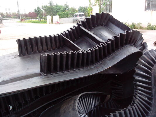 Industrial Steep Angle Sidewall Cleated Conveyor Belt For Material Handling Conveyor Belts